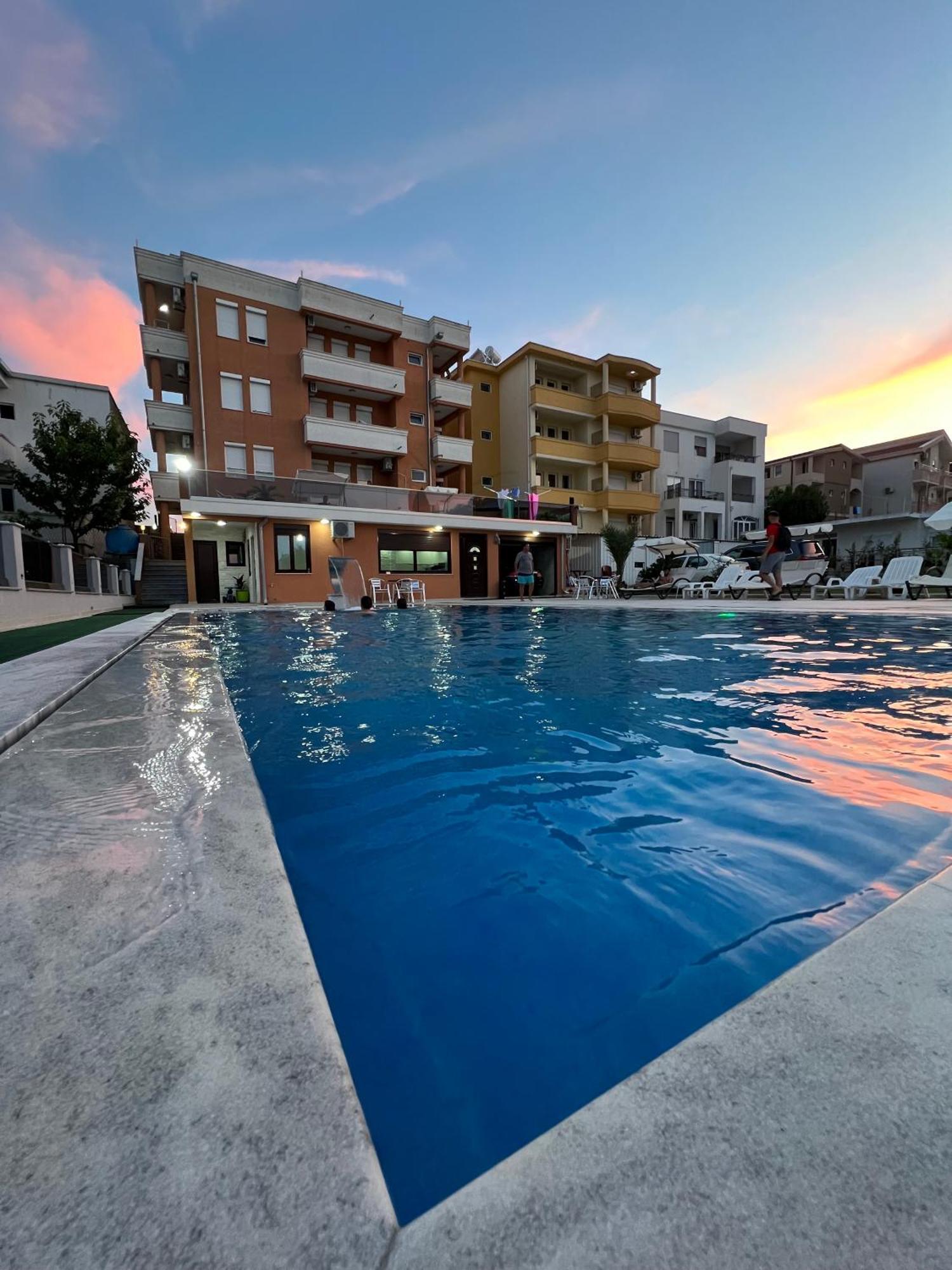 Apartments Zalli Ulcinj Exterior photo